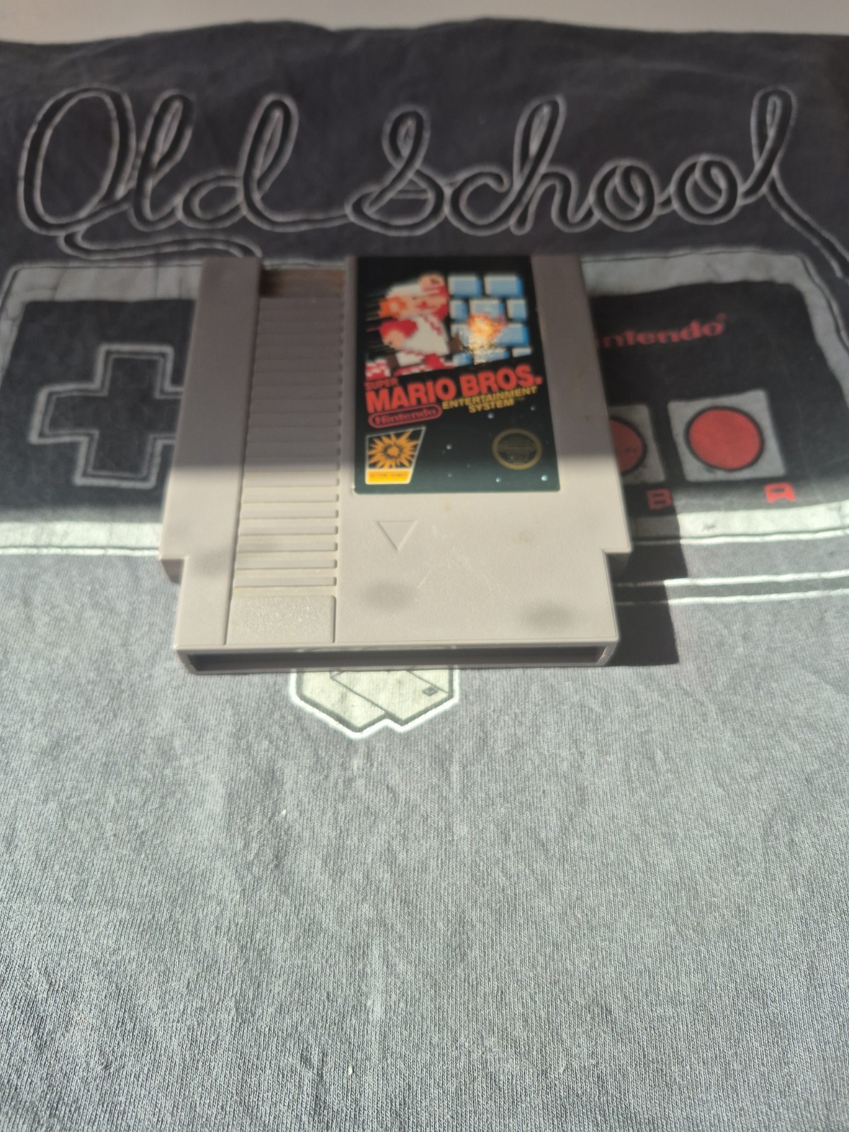 NINTENDO SUPER MARIO BROS “ 5 Screw” Black label.