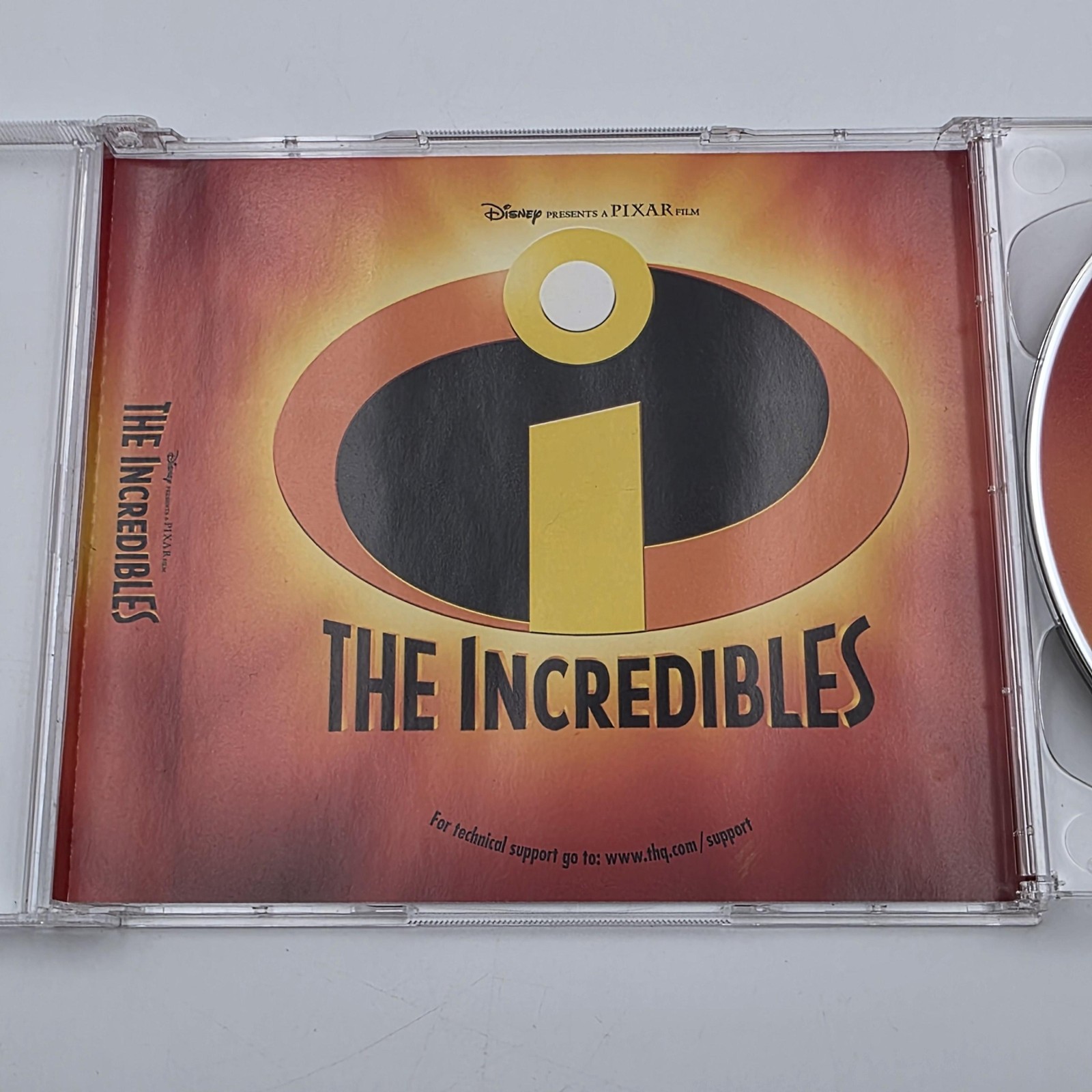 The Incredibles Windows/Mac CD-ROM Action & Adventure Platformer THQ 2004 T