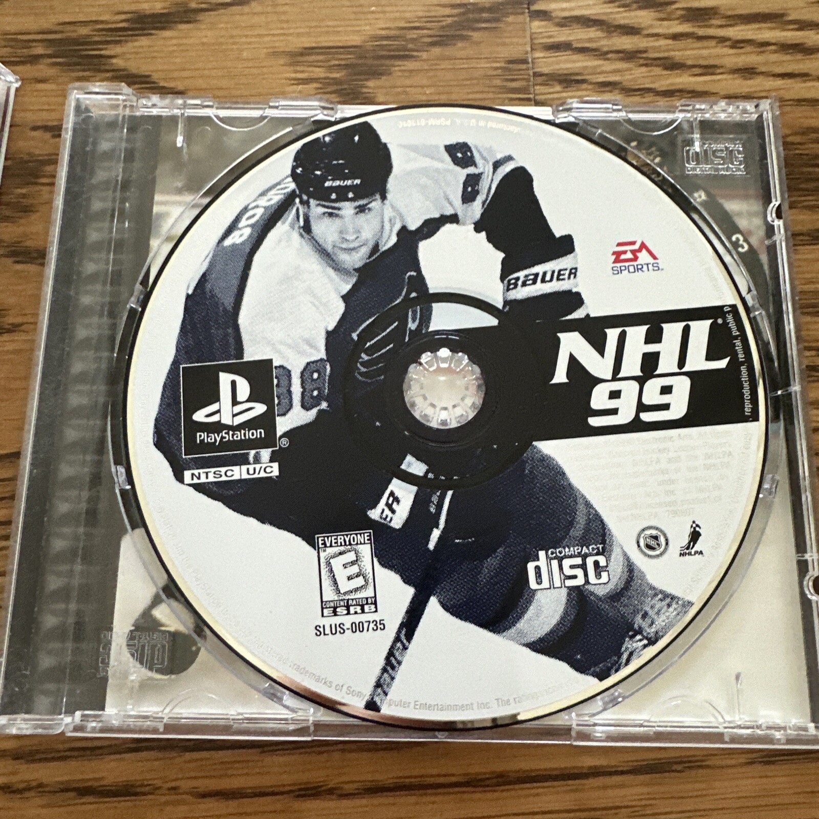 NHL 99 (Sony PlayStation – PS1) Complete with Manual, Broken Case