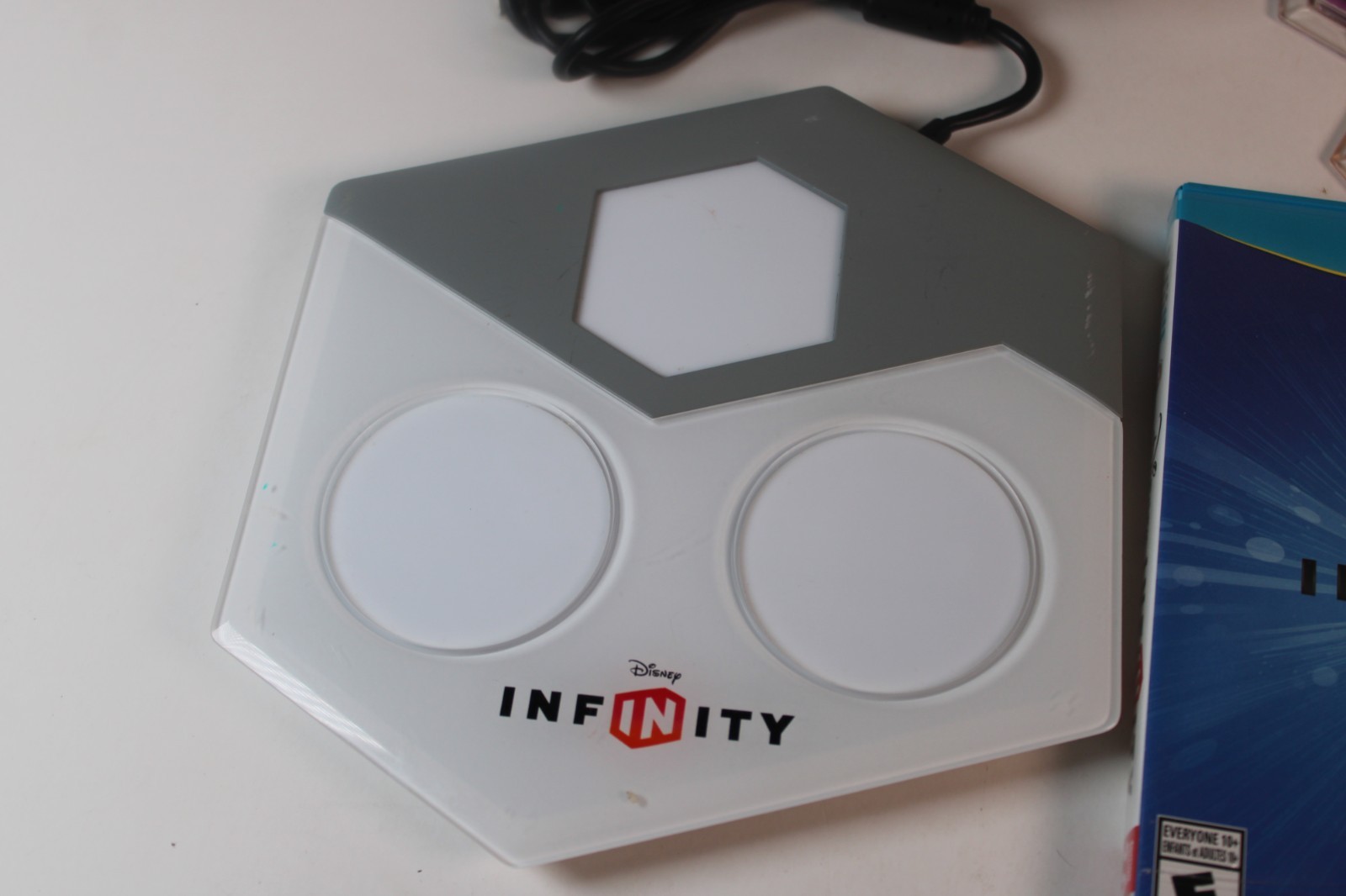 Disney Infinity 2.0 Wii U Toy Box Starter Pack Wii U, w/ discs, base, game