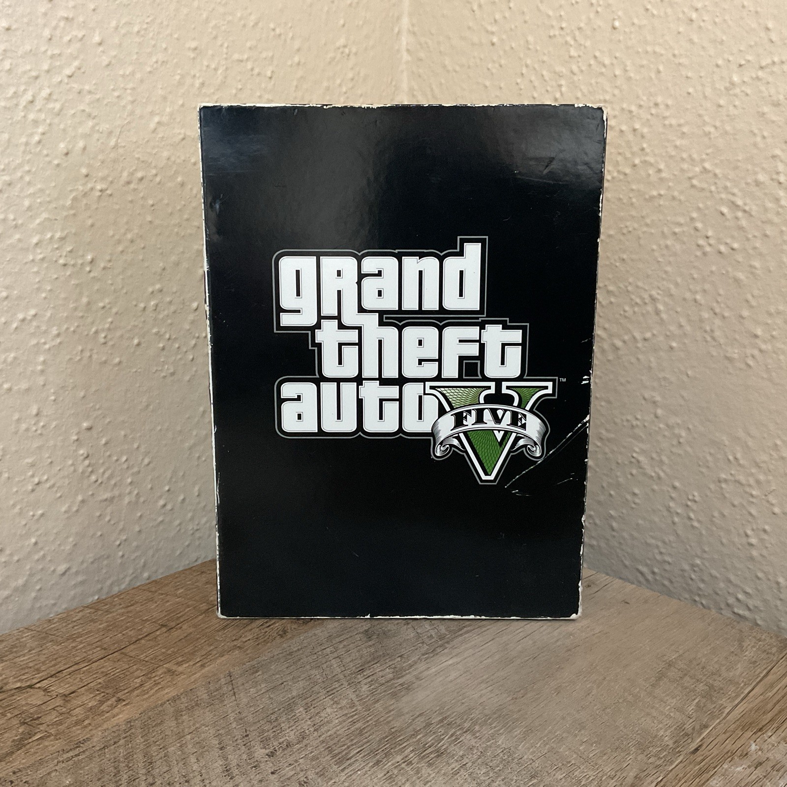 GTA V Grand Theft Auto 5 PC DVD-ROM 7 Discs RockStar Games