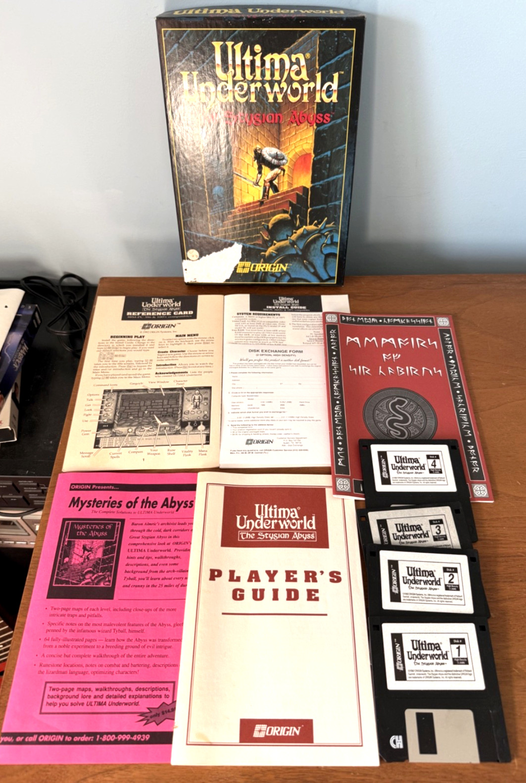 Ultima Underworld: The Stygian Abyss PC Big Box 3.5 Floppy with Inserts!