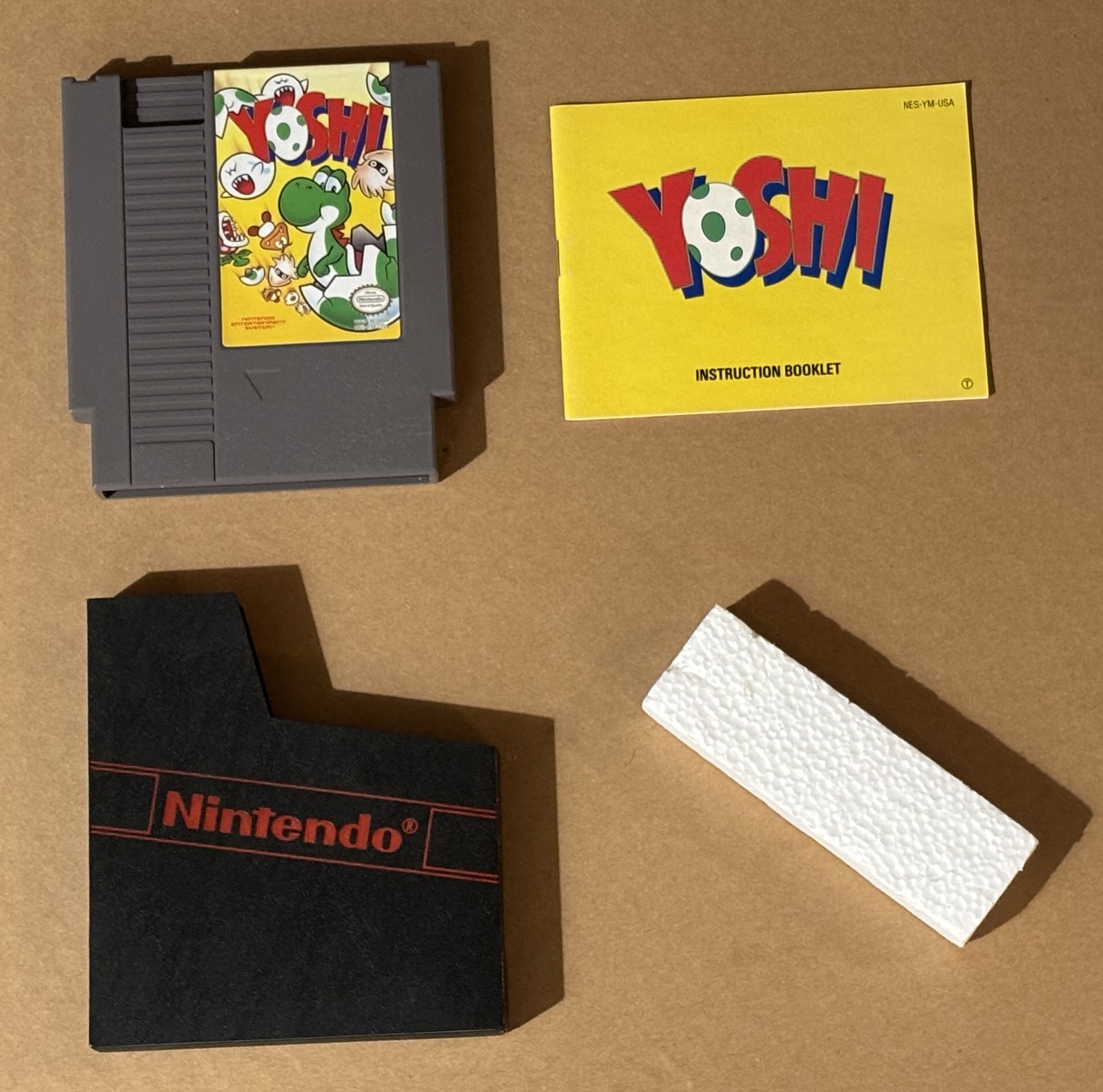 Nintendo NES Yoshi Complete CIB