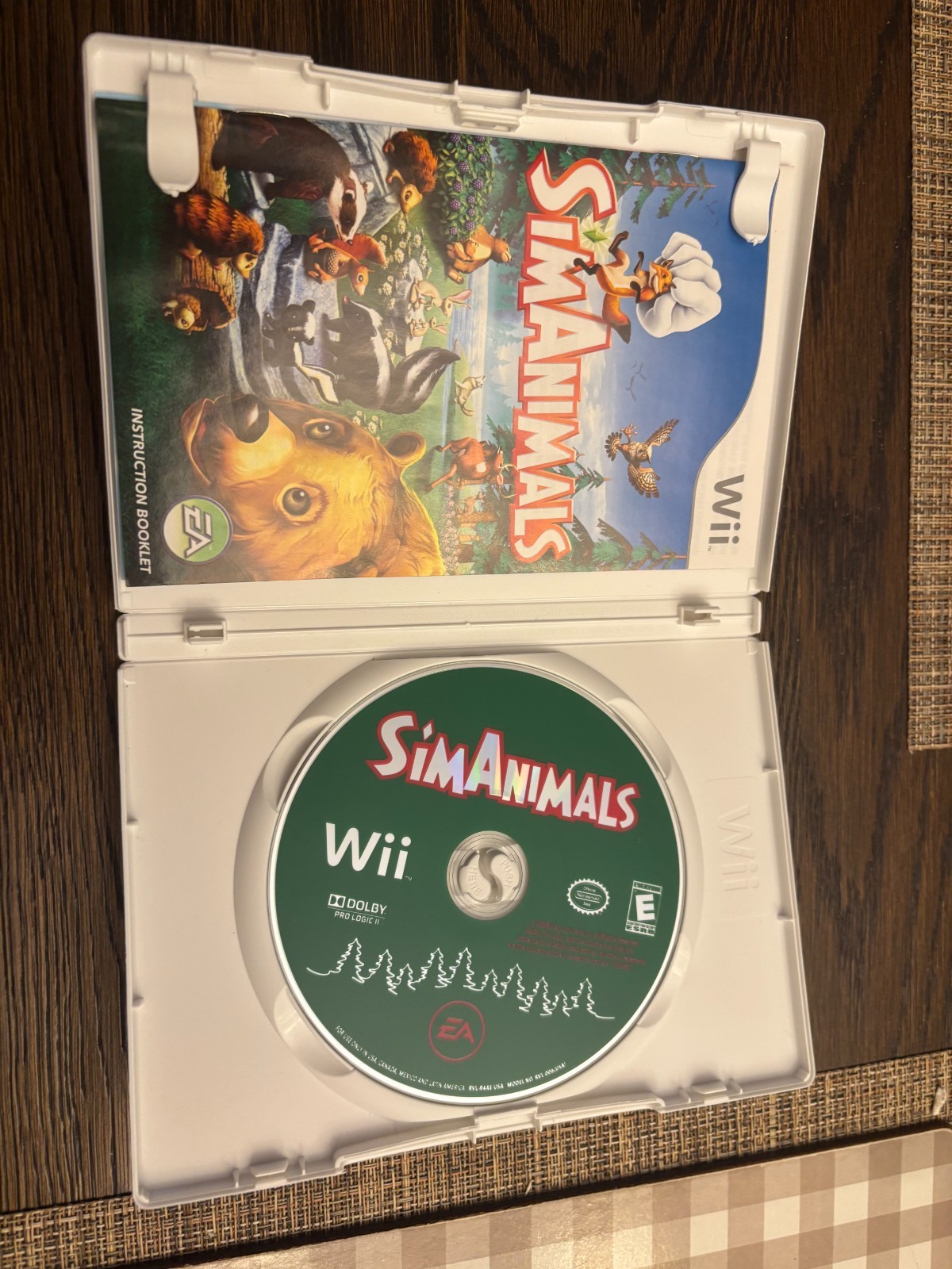 Sim Animals SimAnimals Nintendo Wii Complete Tested Works w/ manual