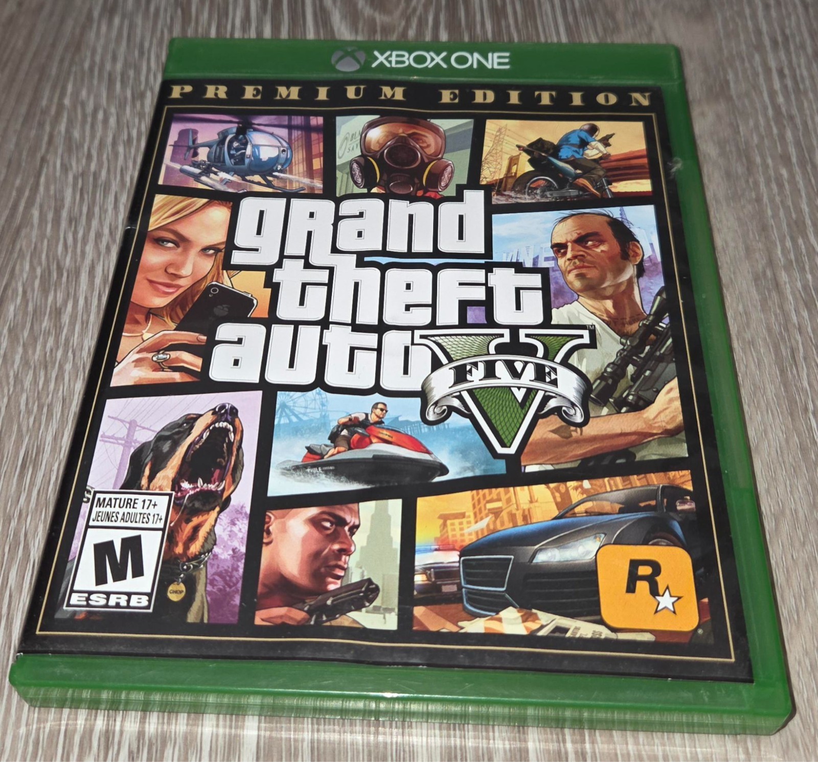 Grand Theft Auto V — Premium Edition — Xbox One — CIB Complete w/ Map — Tested