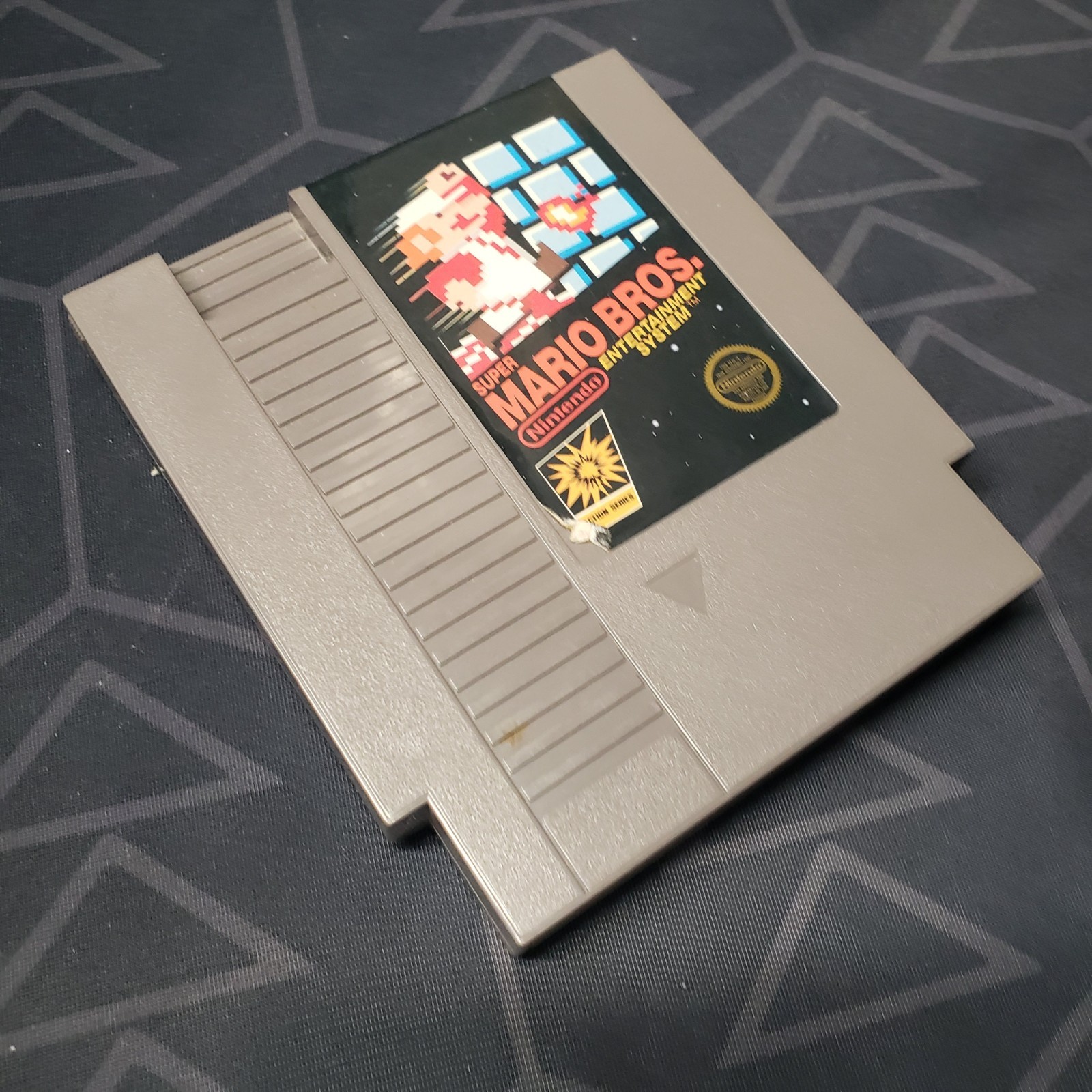 Super Mario Bros (Nintendo Entertainment System) NES 5-Screw original video game