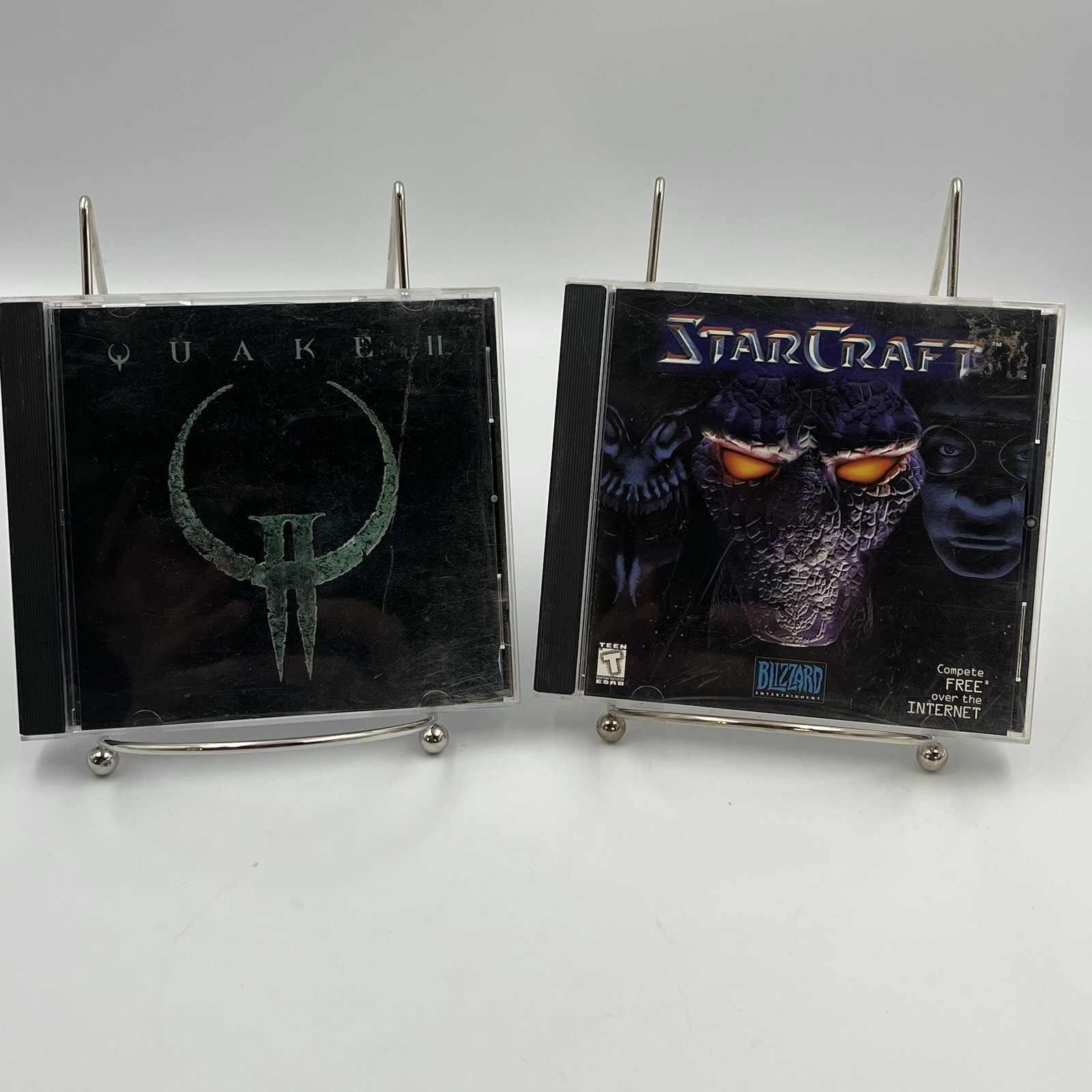 Quake II 2 PC CD-ROM Activision 1997 & Star Craft Blizzard ENT. 1998 Lot of 2