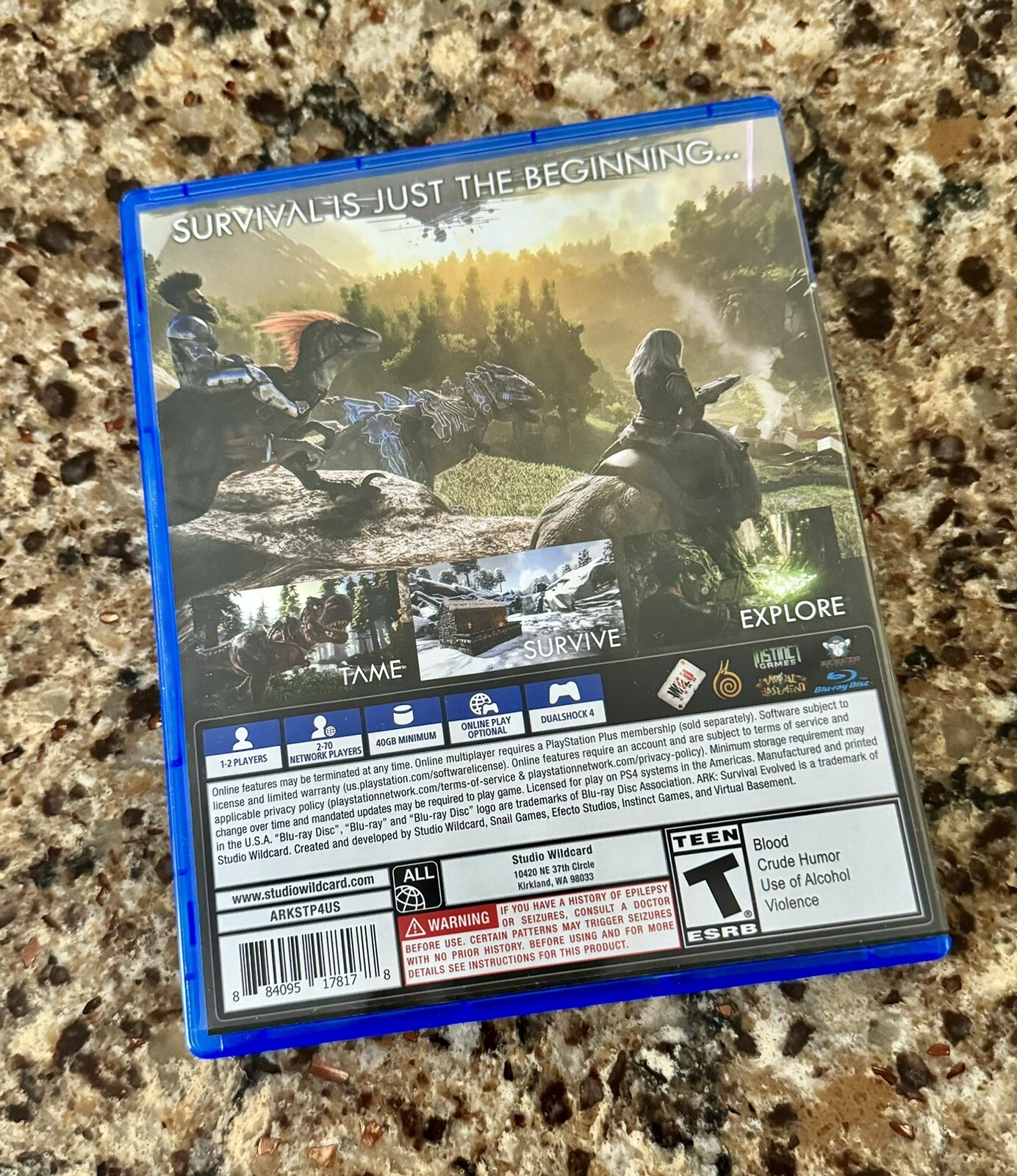 Ark: Survival Evolved (Sony PlayStation 4, 2017) – Studio Wildcard
