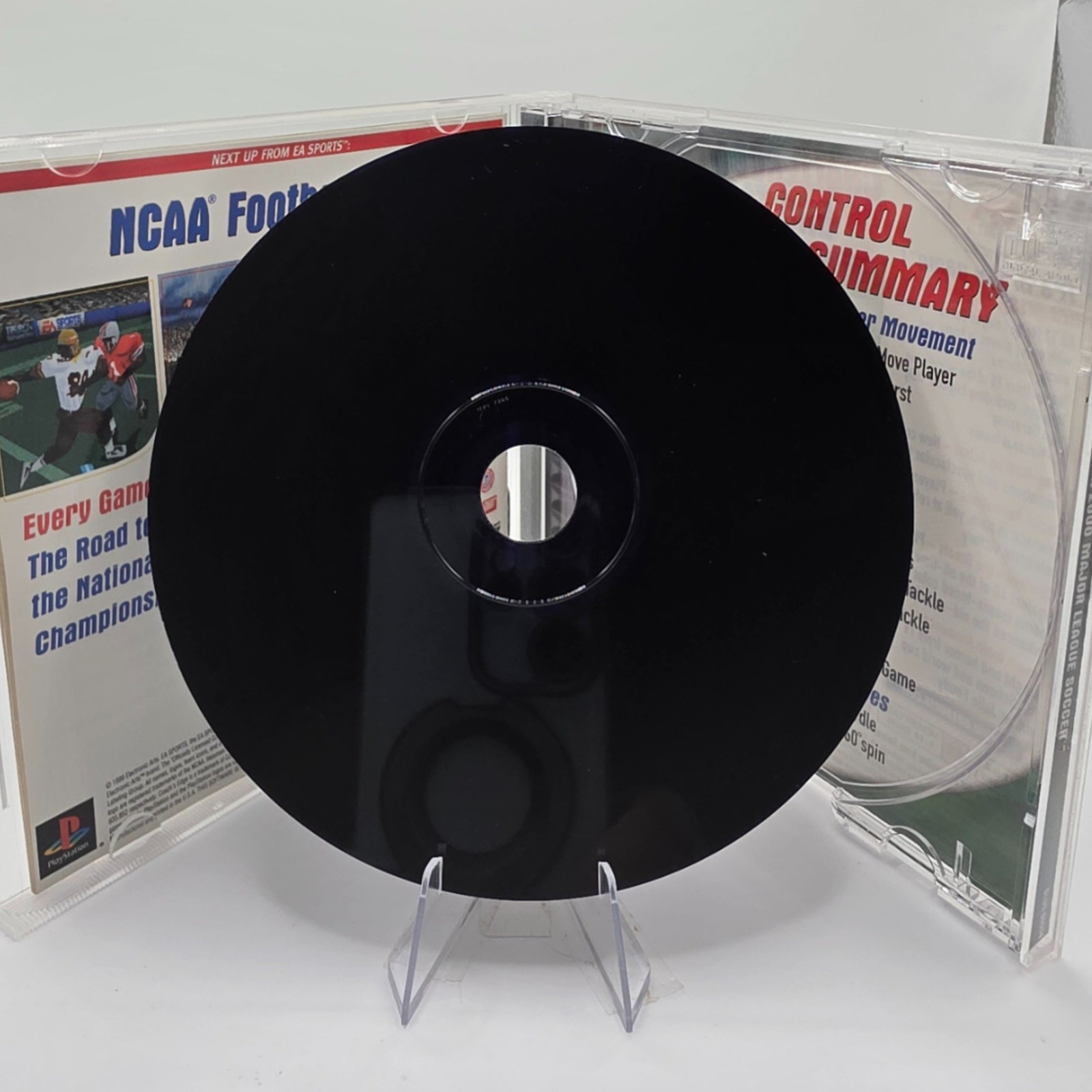 FIFA 2000 Major League Soccer PlayStation CIB Soccer Game