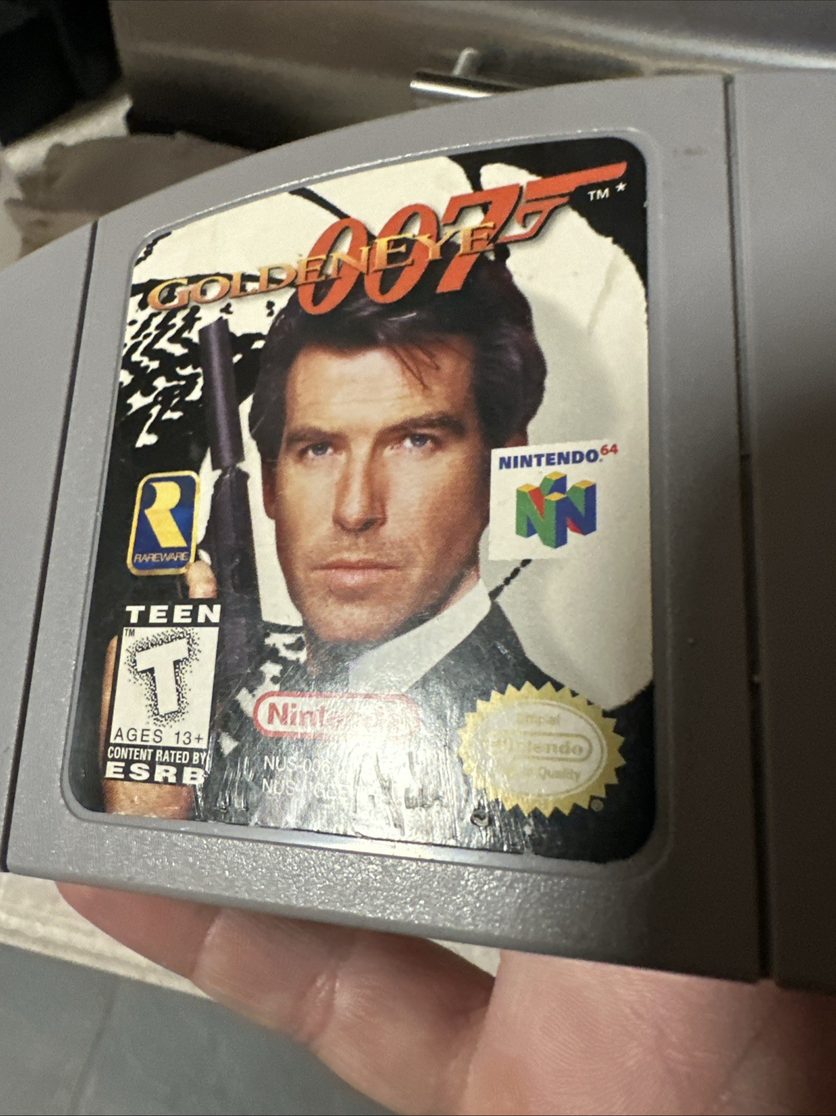 GoldenEye 007 (Nintendo 64 N64) Cartridge James Bond FPS Multiplayer 1997