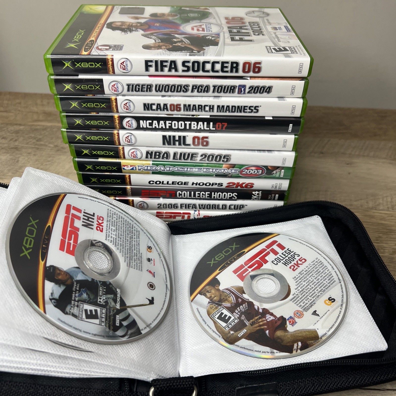 Lot Of 20+ Original Xbox Games some In Box Some Loose Discs – Comes With Case
