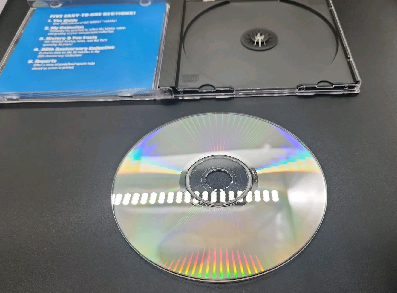 Hot Wheels Interactive Official Collector’s Guide CD-ROM 1998 Mattel Preowned