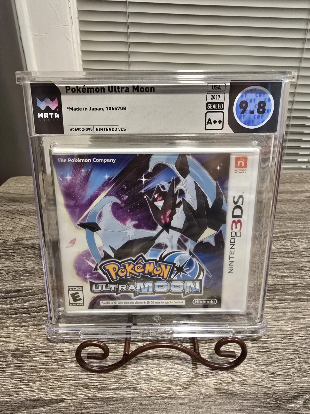 Pokemon Ultra Moon – Nintendo 3DS – WATA Graded 9.8 A++, Sealed – US Edition