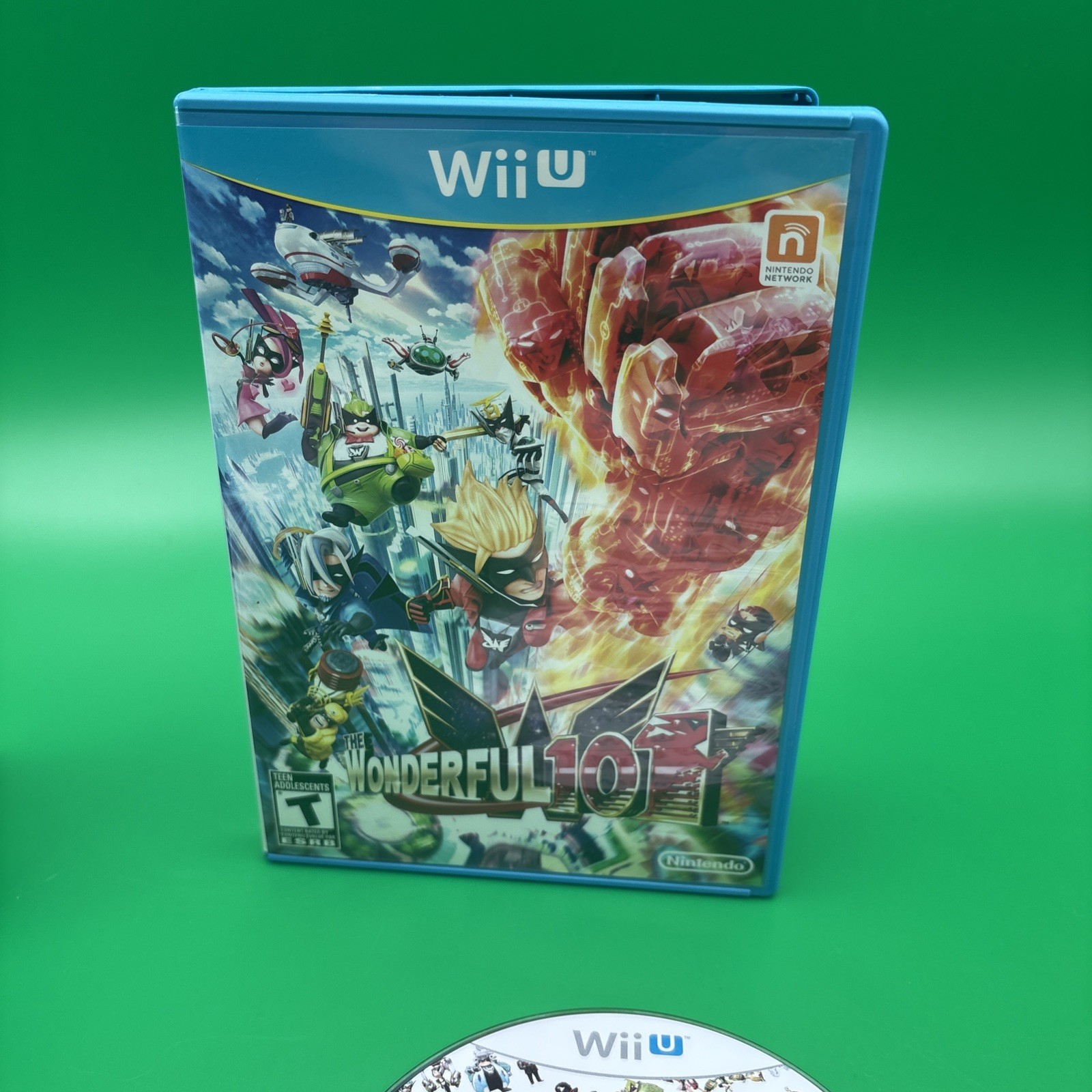 Nintendo Wii U Super Smash Bros and The Wonderful 101. W/Manuals