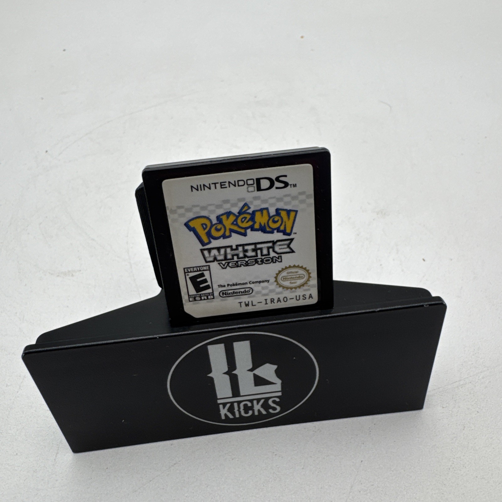 Pokemon White Version (Nintendo DS, 2011)