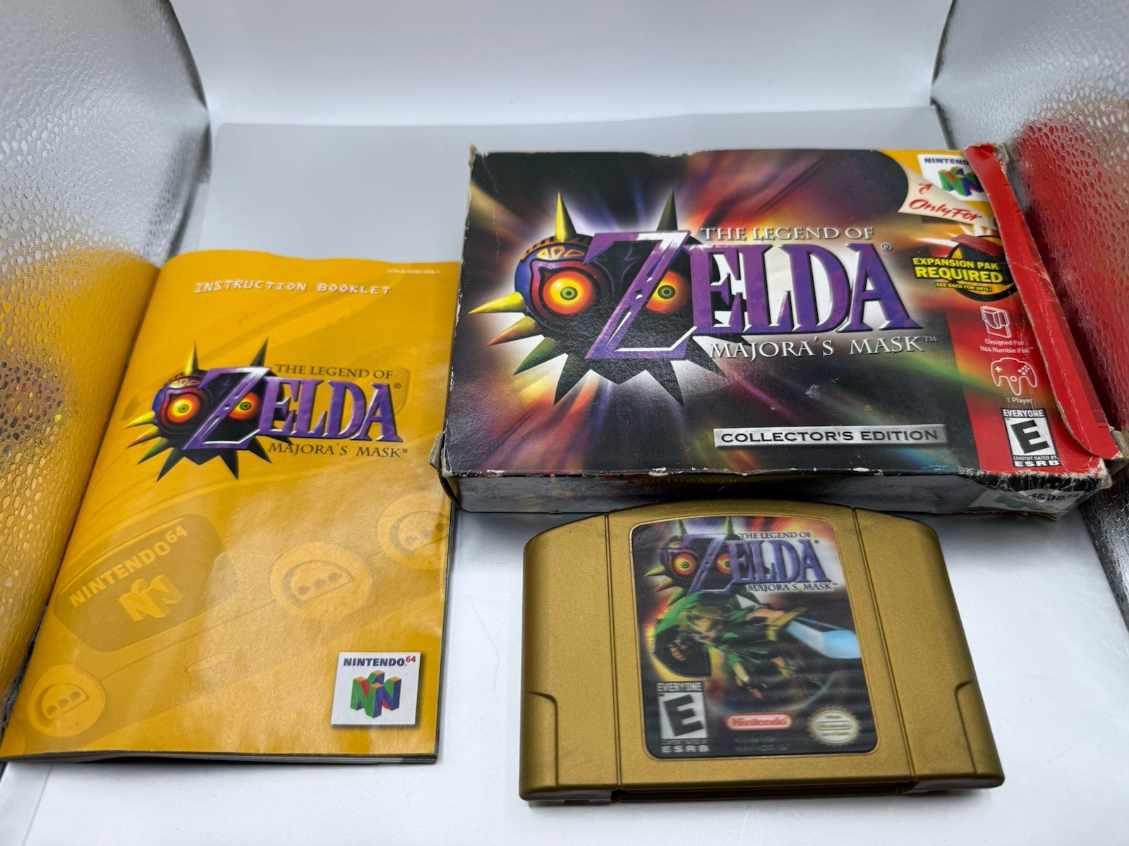 Legend of Zelda: Majora’s Mask Nintendo 64 N64 Collector’s Edition CIB HOLO RARE