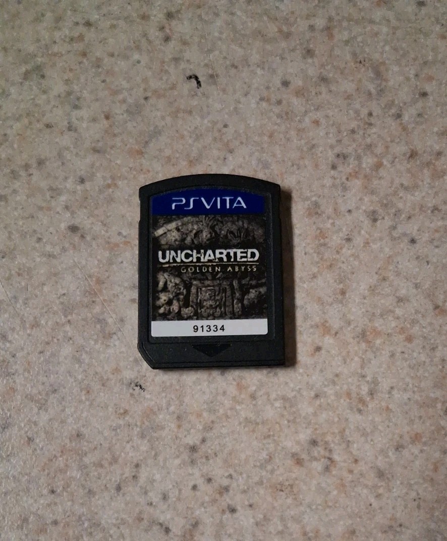 Uncharted: Golden Abyss Sony PS Vita Game Cartridge, Uncharted Series LOOK!!