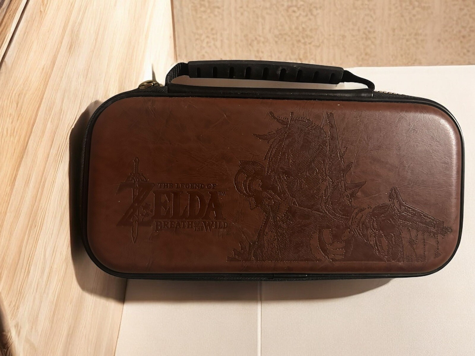 Nintendo Switch Game Traveler Deluxe Case Zelda Premium Hard Case