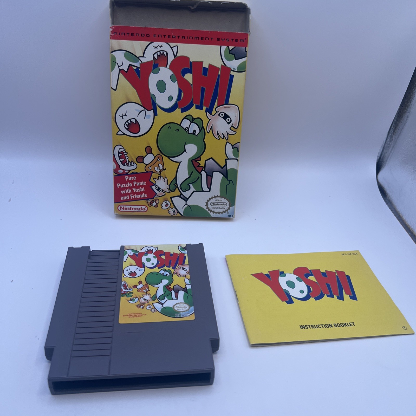 Yoshi Nintendo Entertainment System NES Complete in Box CIB