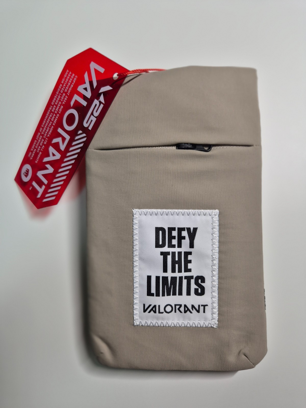 [RARE] Official VALORANT “Defy The Limits” Neck Pouch – Korea Exclusive BNWT