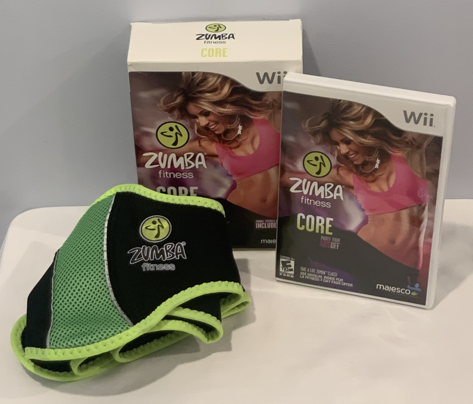 Zumba Fitness Core – Nintendo Wii – Video Game – VERY GOOD and Complete