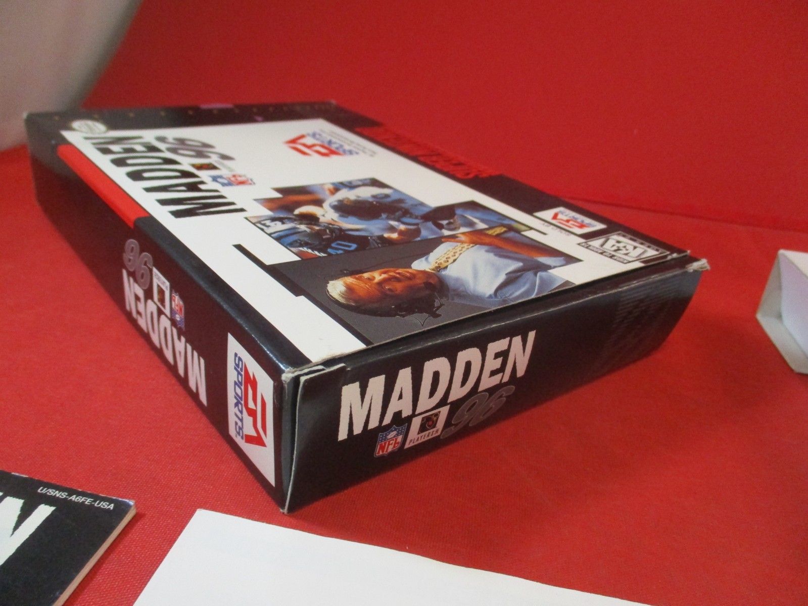 Madden 96 (Super Nintendo SNES) COMPLETE w/ Box manual game WORKS! 1996