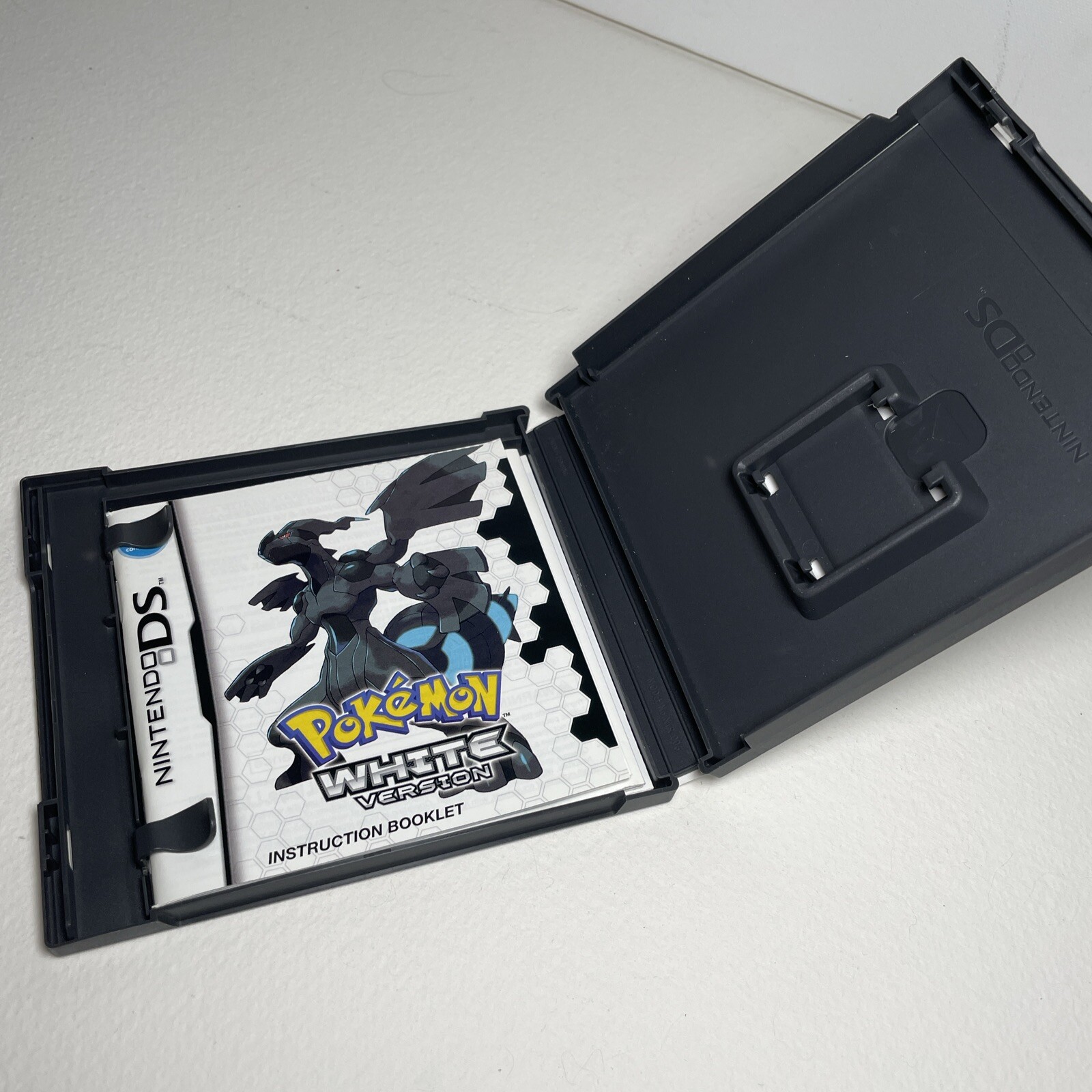 Nintendo DS: Pokemon White Version Empty Case & Manual Insert Only – No Game