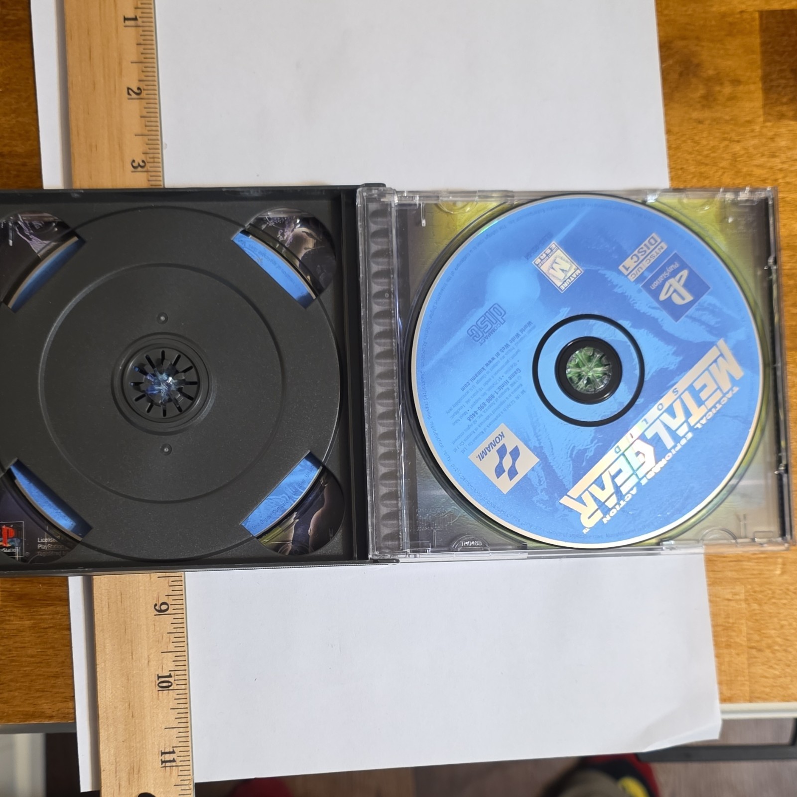 Konami Metal Gear Solid (Sony PlayStation 1) M 2-Disc Tactical Espionage NTSC