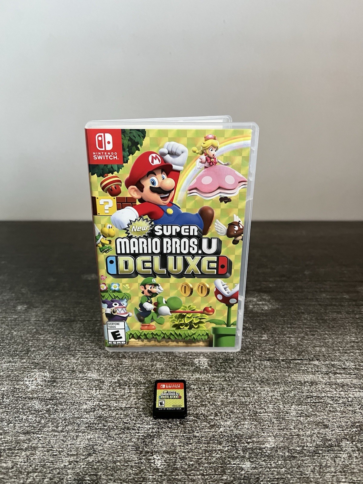 New Super Mario Bros U Deluxe Nintendo Switch Complete Tested Working