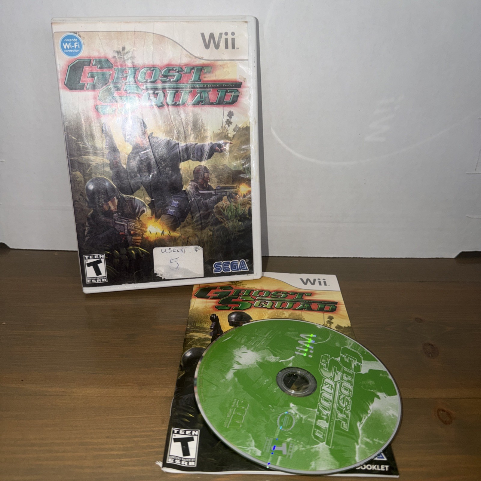 Ghost Squad (Nintendo Wii, 2007) CIB Complete w/ Manual ARTWORK WRINKLED