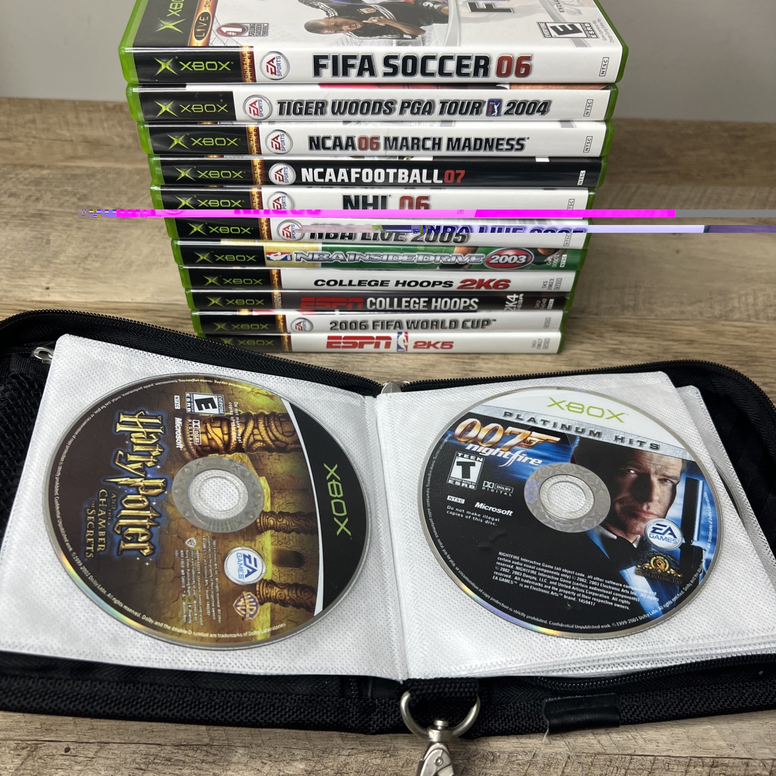 Lot Of 20+ Original Xbox Games some In Box Some Loose Discs – Comes With Case