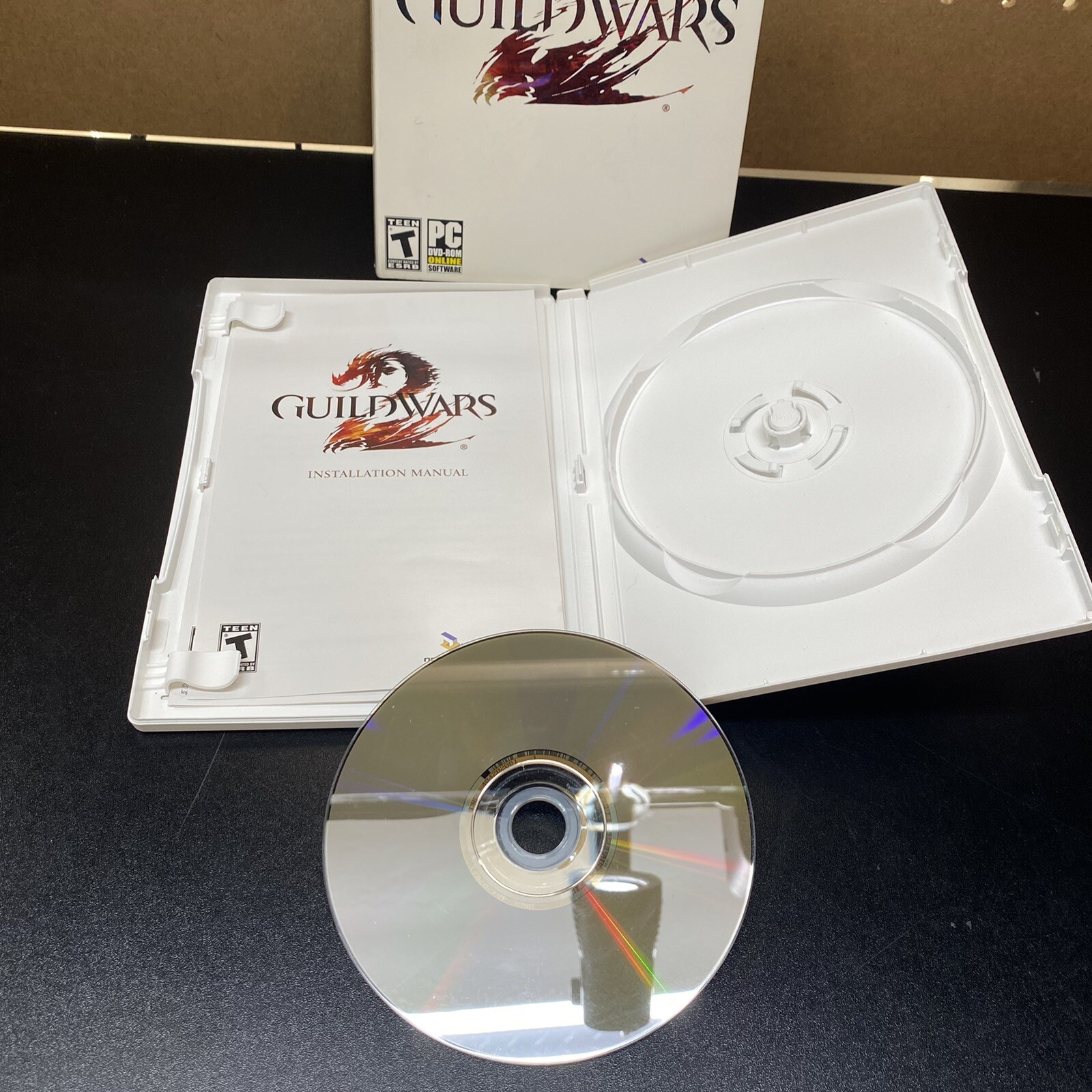 Guild Wars 2 (PC, 2012) DVD — W/ Sleeve And Manual — Disc 1 Only