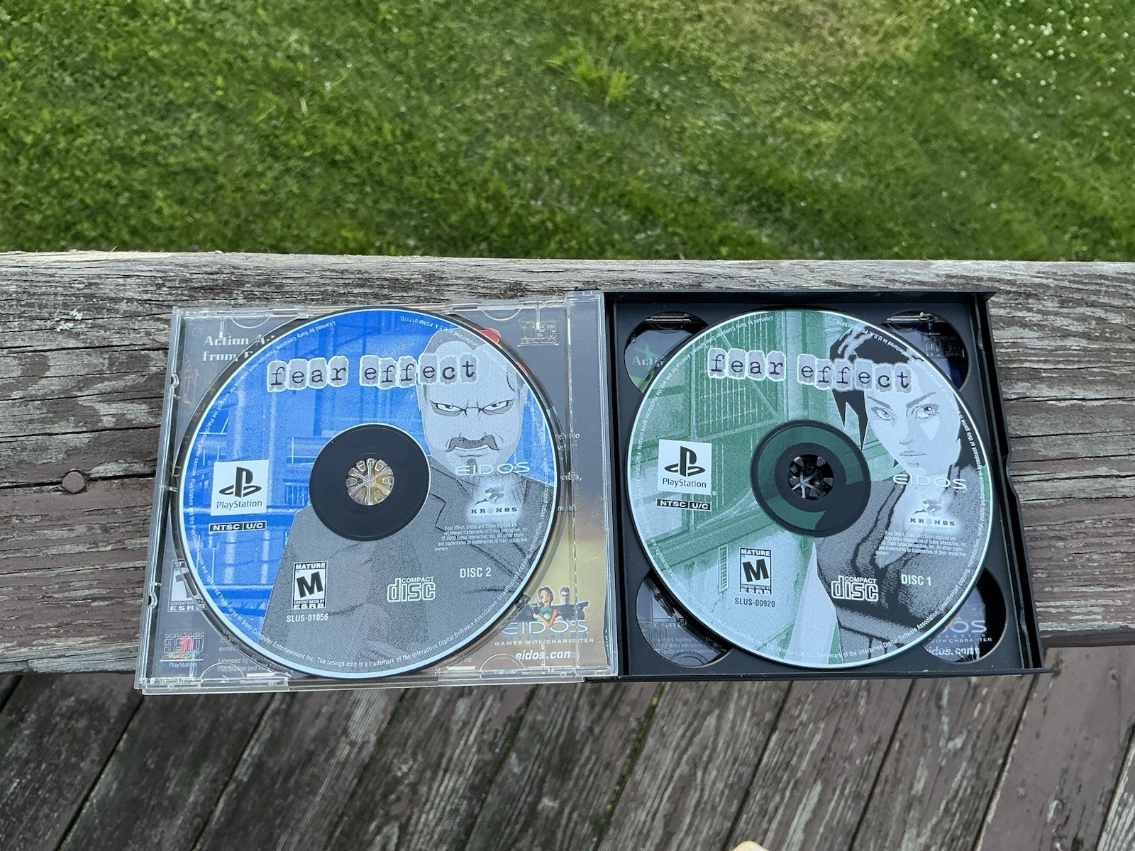 PlayStation Fear Effect 2000 4-Disc Set – Clean And Tested Rated Mature.