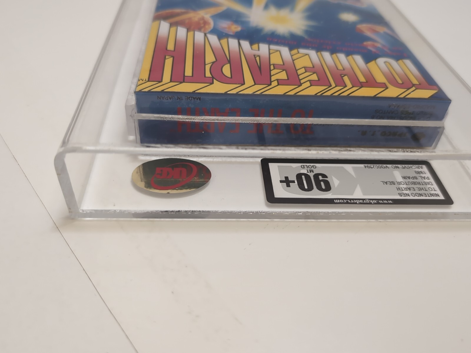 Nintendo Nes To The Earth PAL Spain UKG 90+ MT Gold