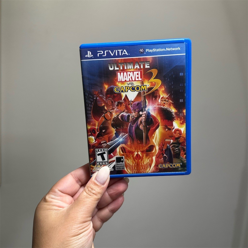 Ultimate Marvel vs. Capcom 3 PS Vita Game w/ Case Fighting Multiplayer