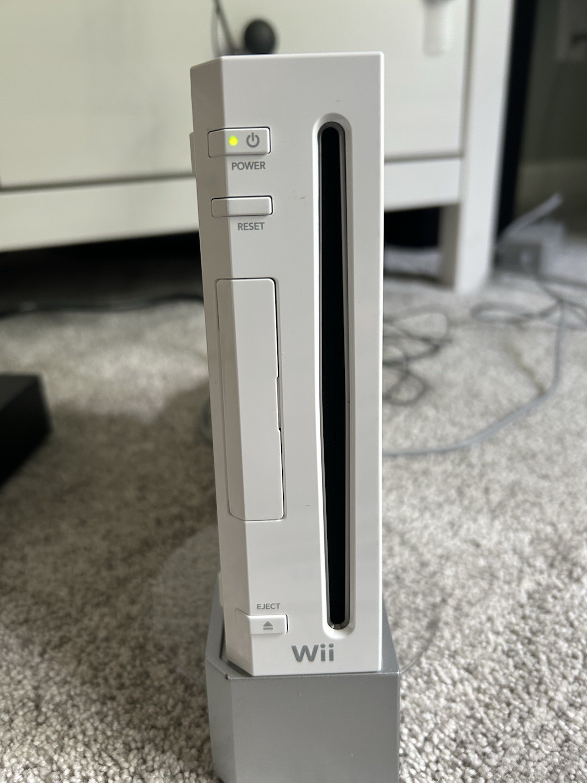 Nintendo Wii CIB W/ 2 Controllers + 8 Games Zelda , Wii Sports , Mario , Lego