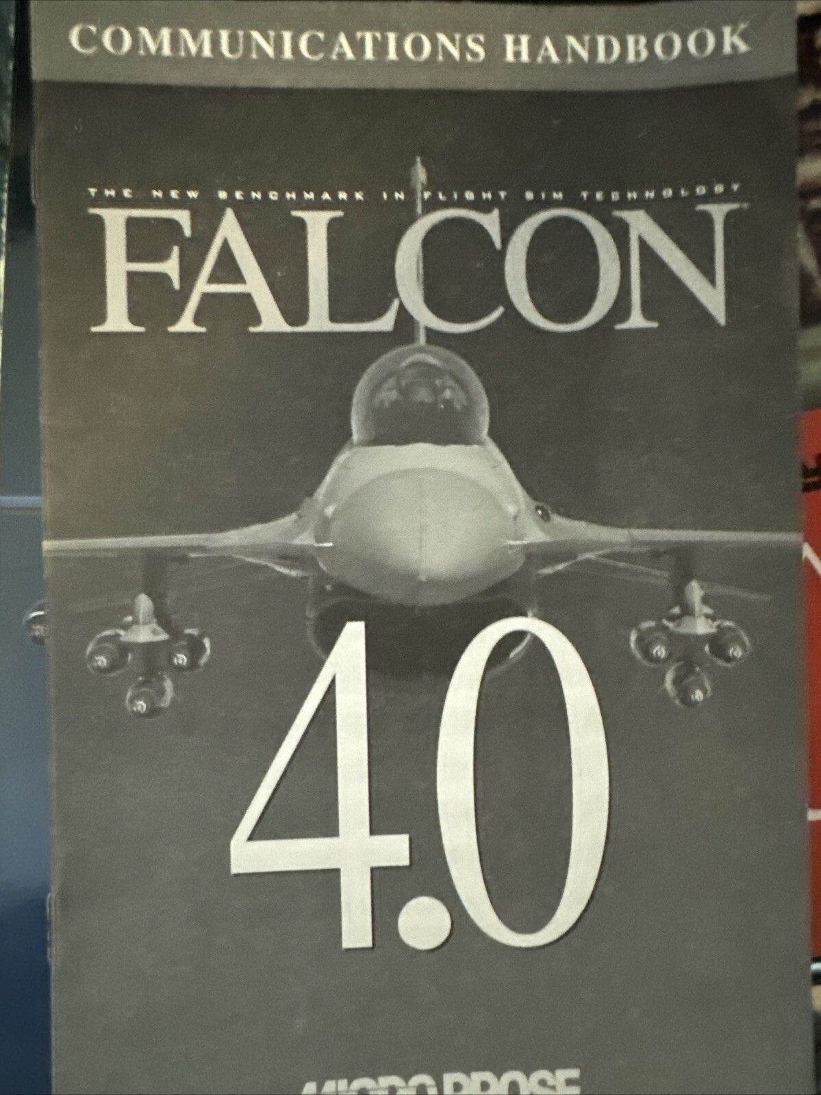MicroProse Falcon 4.0 Flight Simulator-Squadron Leader Spec. Ed. Binder-complete