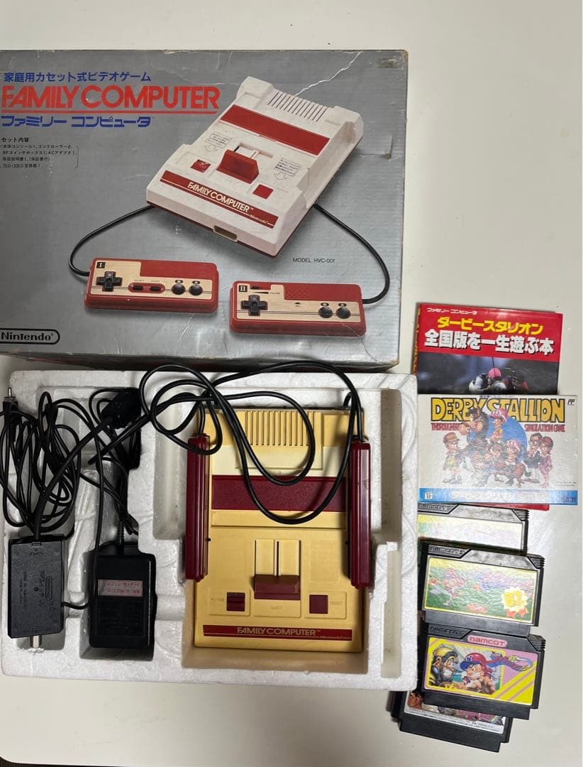 Family Computer main unit + 6 software titles