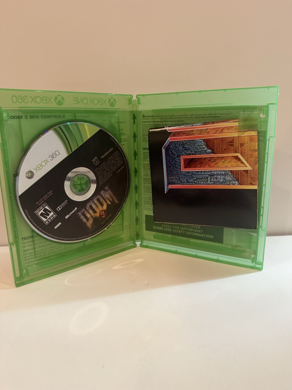 Doom 3 — BFG Edition (Microsoft Xbox One, 2012) – CIB w/ Poster – Tested