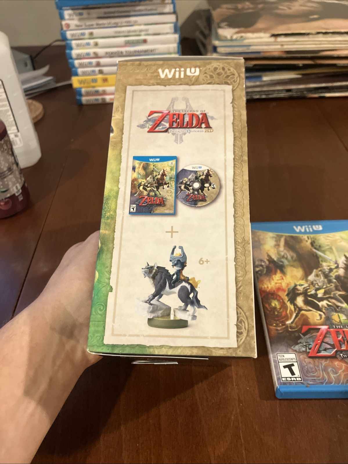 Legend of Zelda Twilight Princess HD + Wolf Link amiibo Figure for Wii U