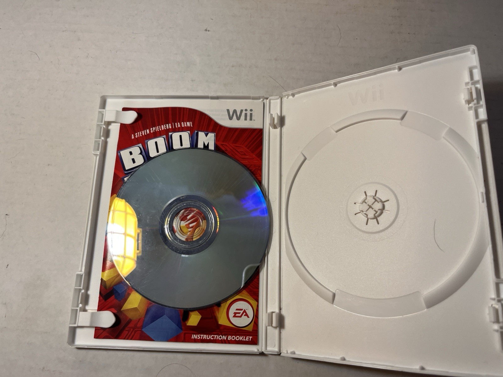 15 Used Wii Games, 2 Aftermarket Controllers Untested