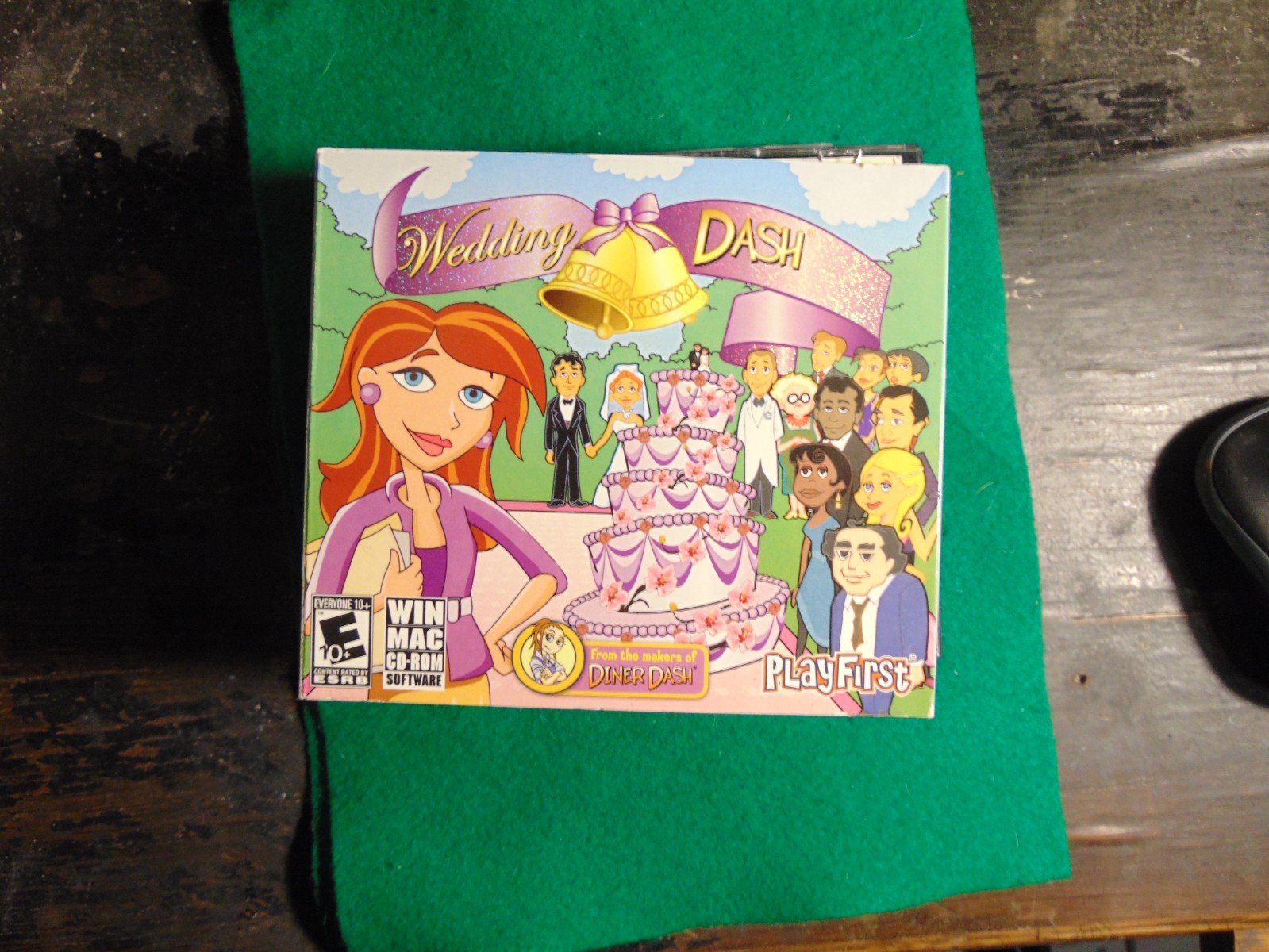 VINTAGE PC GAME/SOFTWARE~wedding dash- playfirst CD ROM