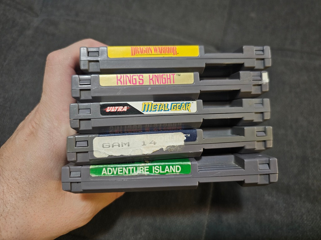 Lot of 5 Nintendo NES Games METAL GEAR, DRAGON WARRIOR, GHOST N GOBLINS,ADVENTUR