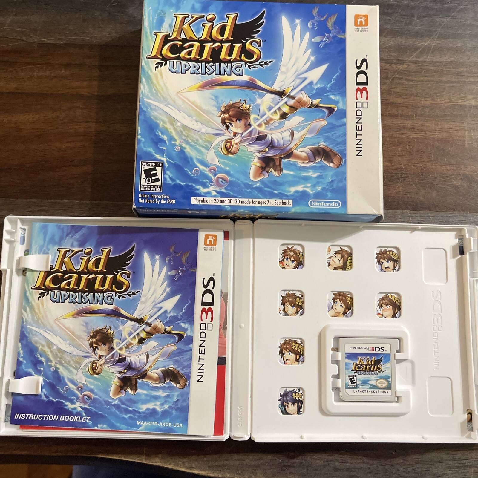 Kid Icarus: Uprising (Nintendo 3DS, 2012) CIB