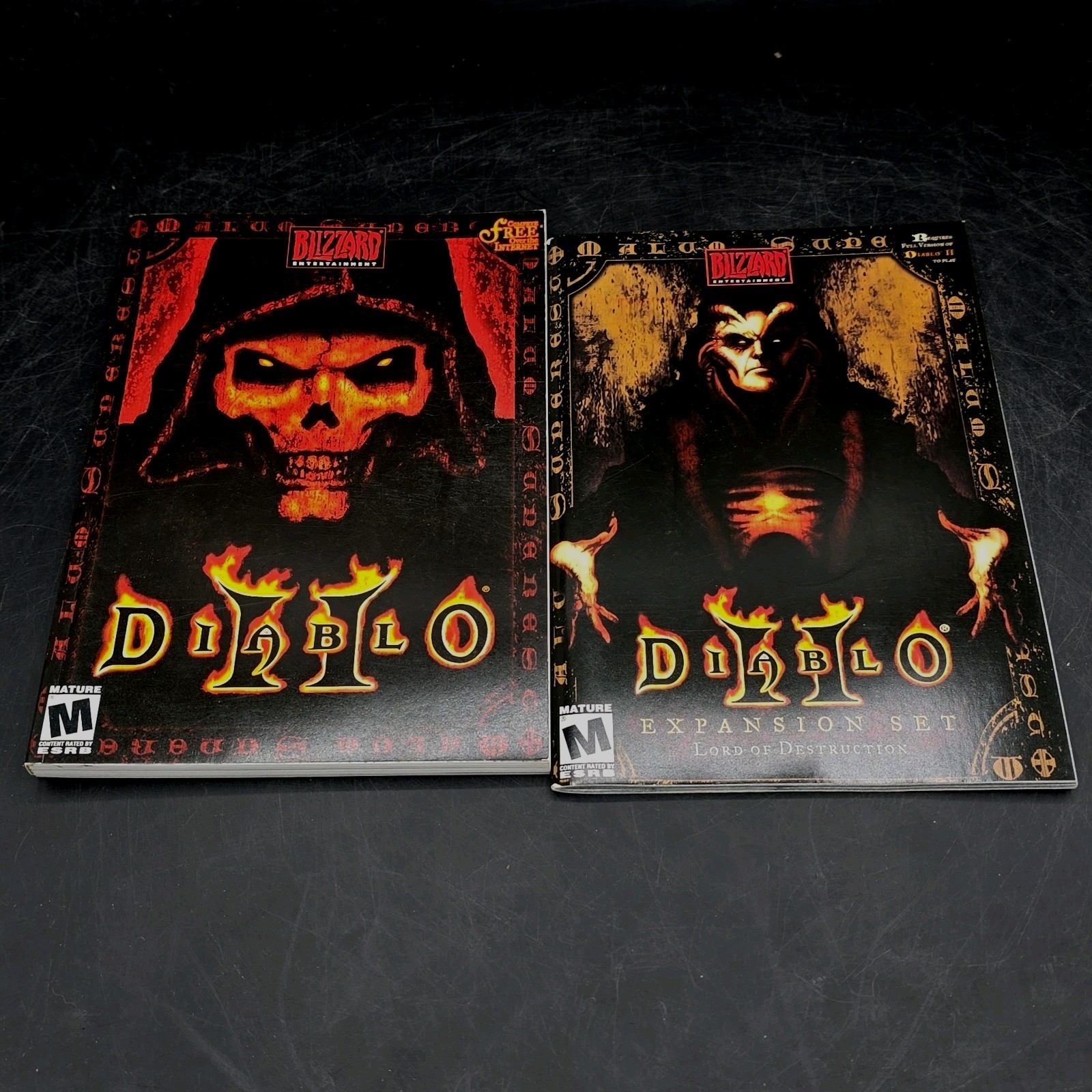 Diablo II 2 (Vintage PC Game Blizzard, 2000) 3-Disc Set W/ Manual, Key, & Extras