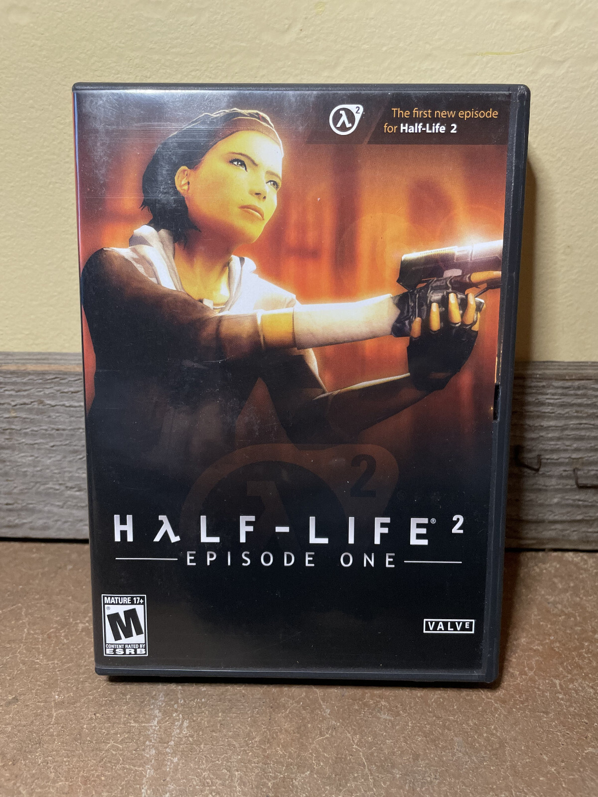 Half-Life 2: Episode One Retail Box (PC, 2006)