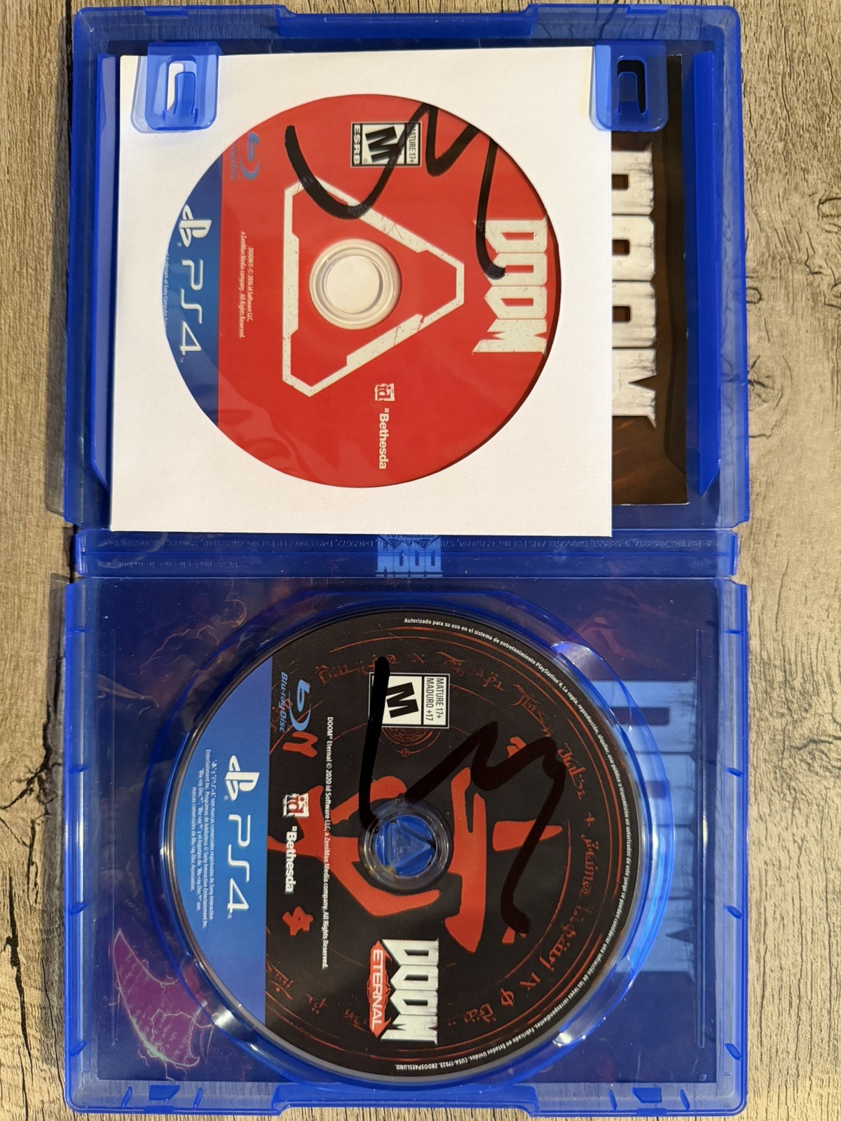 Doom 2016 & Doom Eternal BUNDLE (Sony PlayStation 4, 2020)