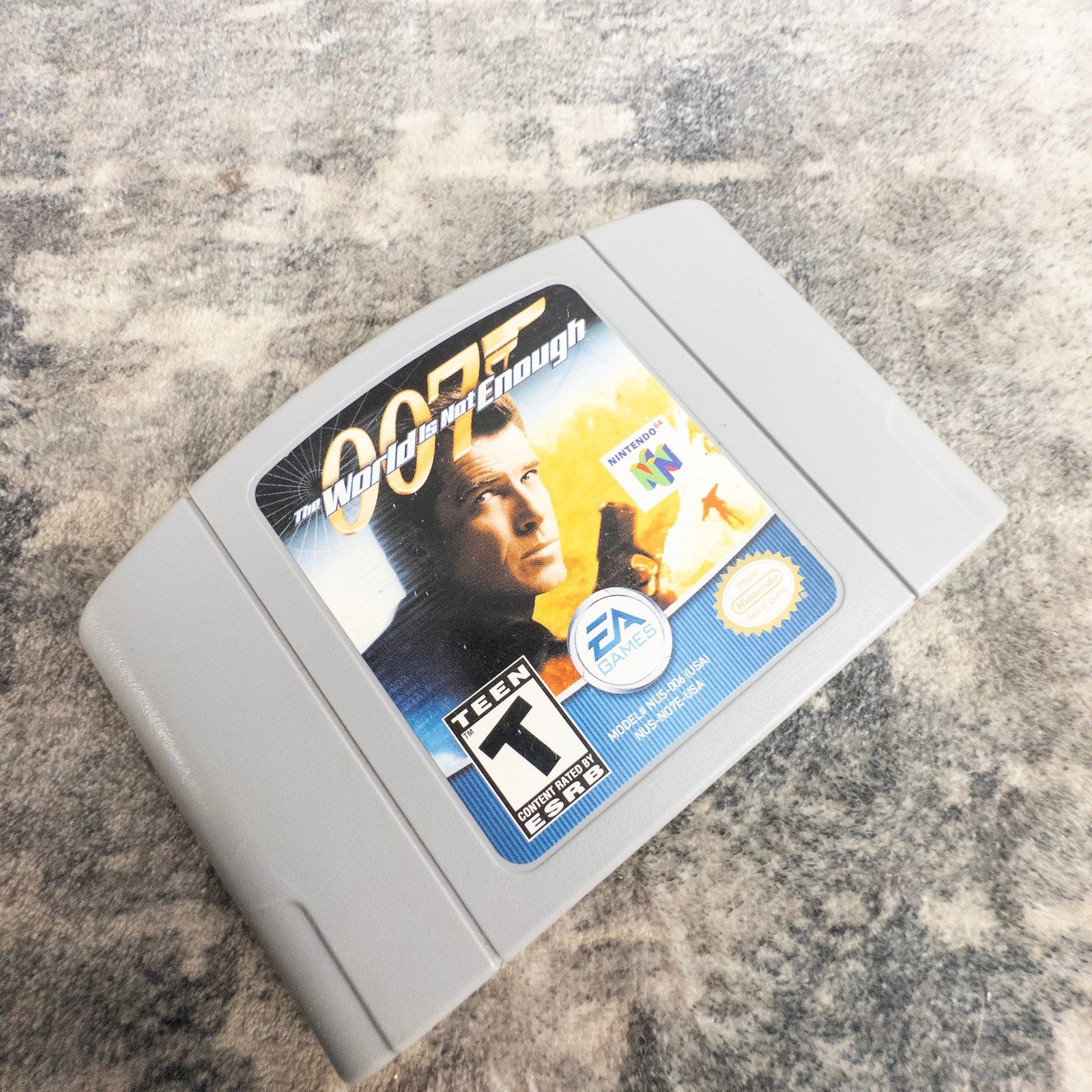 James Bond 007 The World Is Not Enough Nintendo 64 N64 EA Games FPS Shooter