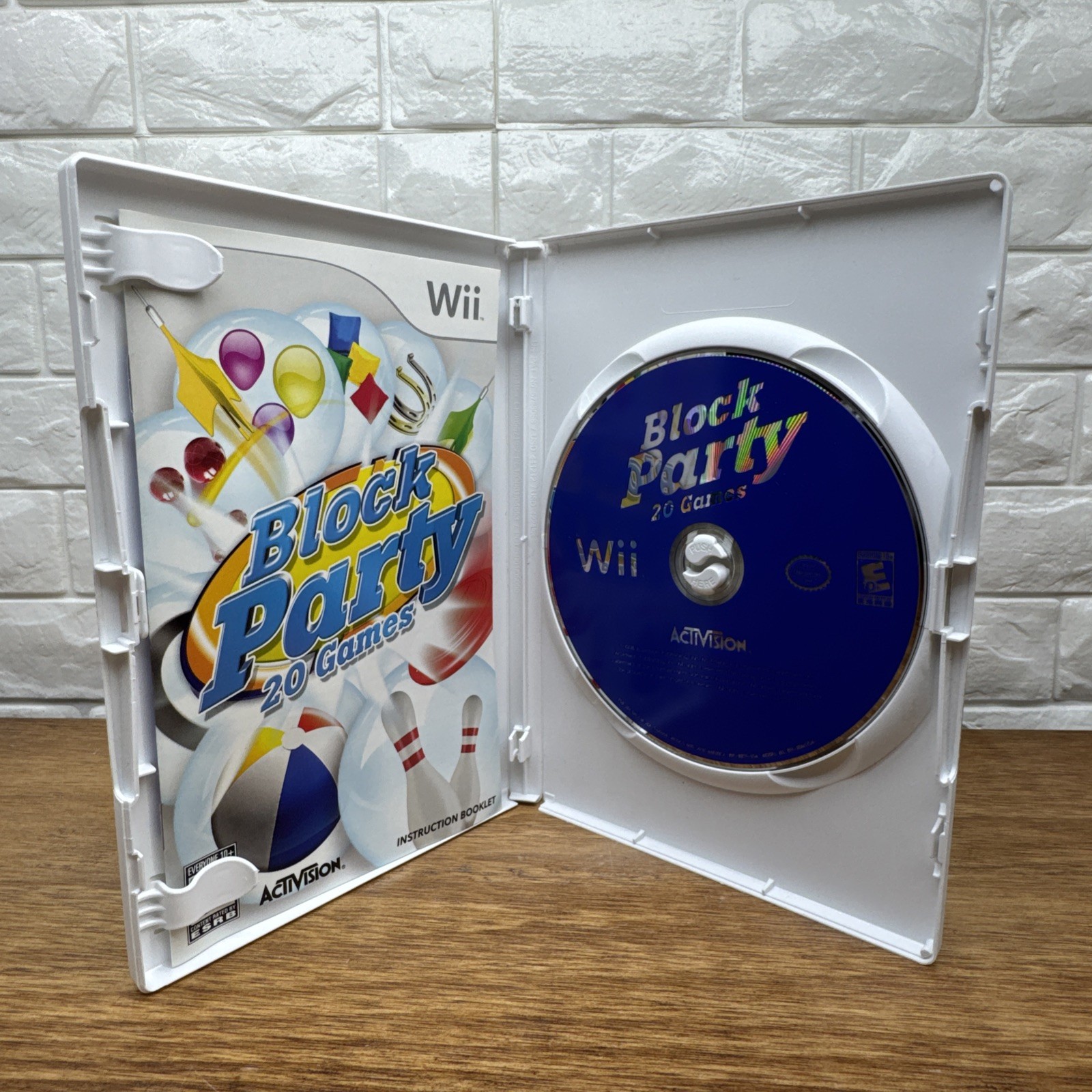 Hasbro Family Game Night 1 2 4 & Block Party Bundle (Nintendo Wii) Family Value