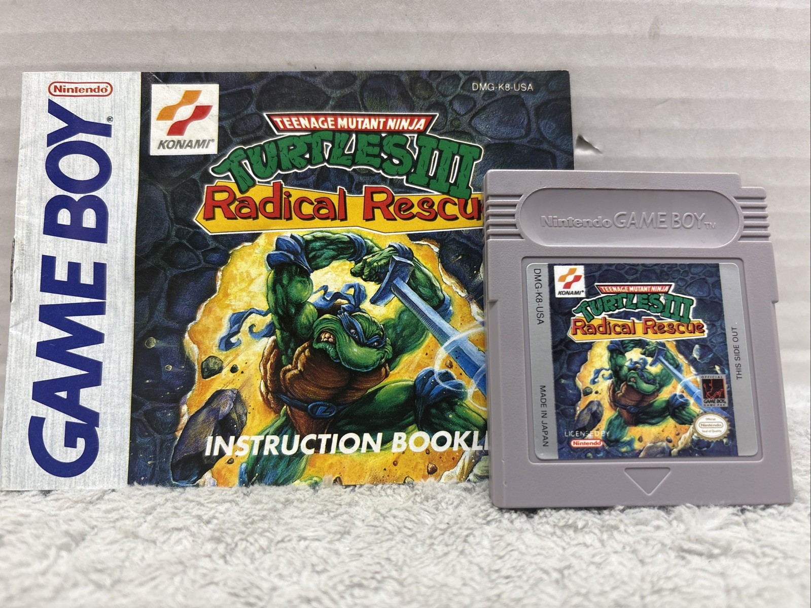 Teenage Mutant Ninja Turtles III: Radical Rescue Gameboy Game + Manual